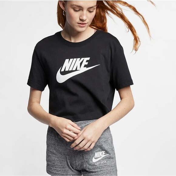 Nike Sportswear Essential Women's Cropped Logo T-Shirt Black M - Picture 1 of 7